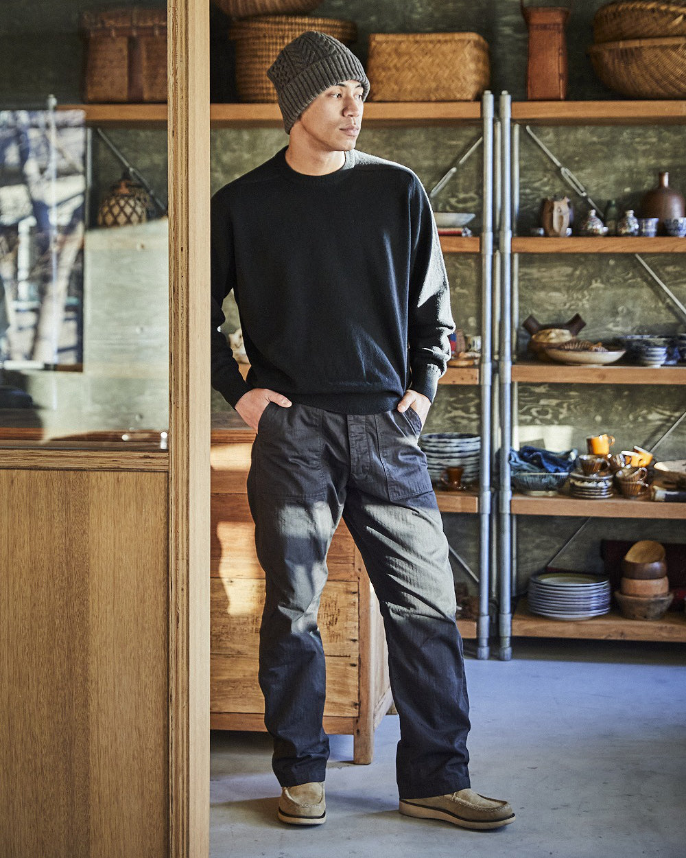 Simple Crew Neck Sweater Crafted In Japan - Black