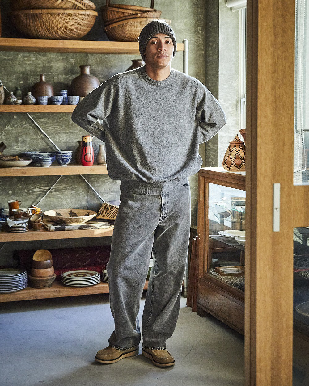 Simple Crew Neck Sweater Crafted In Japan - Heather Gray