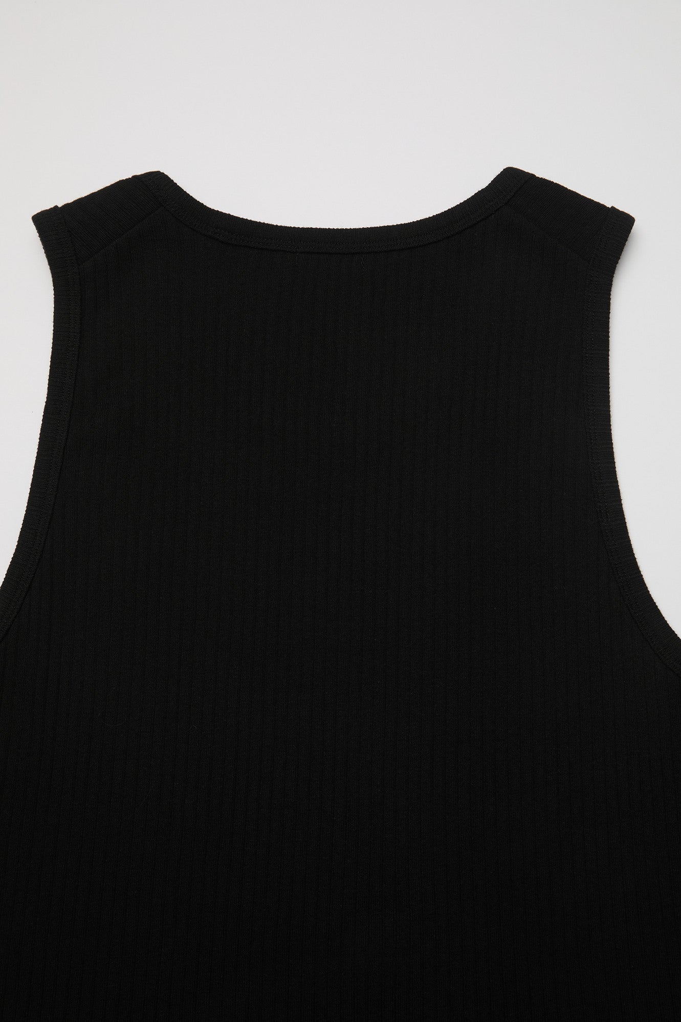 Scoop-Neck Ribbed Sleeveless - Black