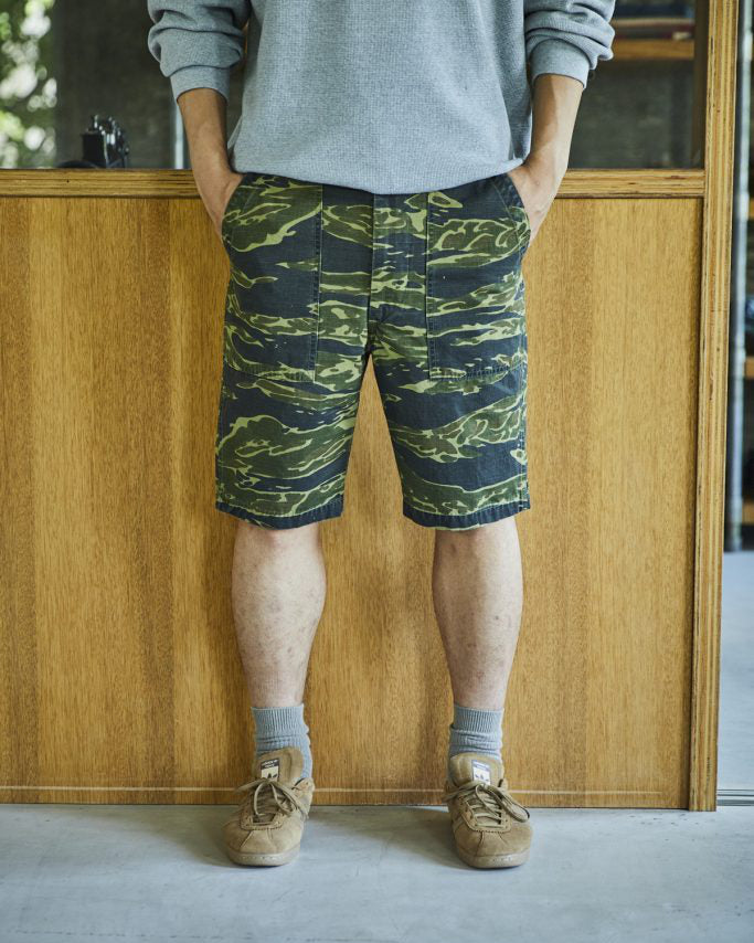New Yorker Short - Tiger Camo