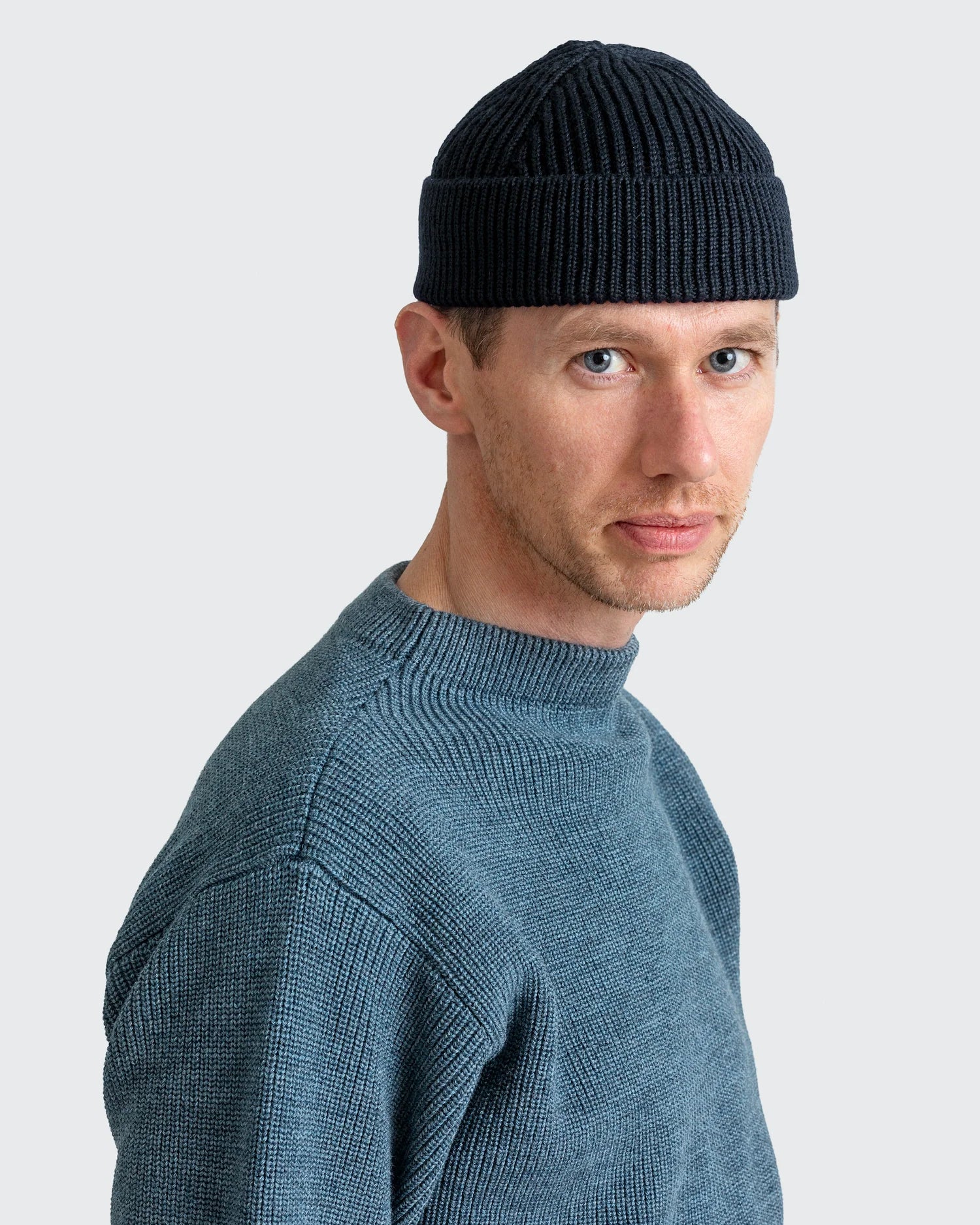 Beanie Short - Black