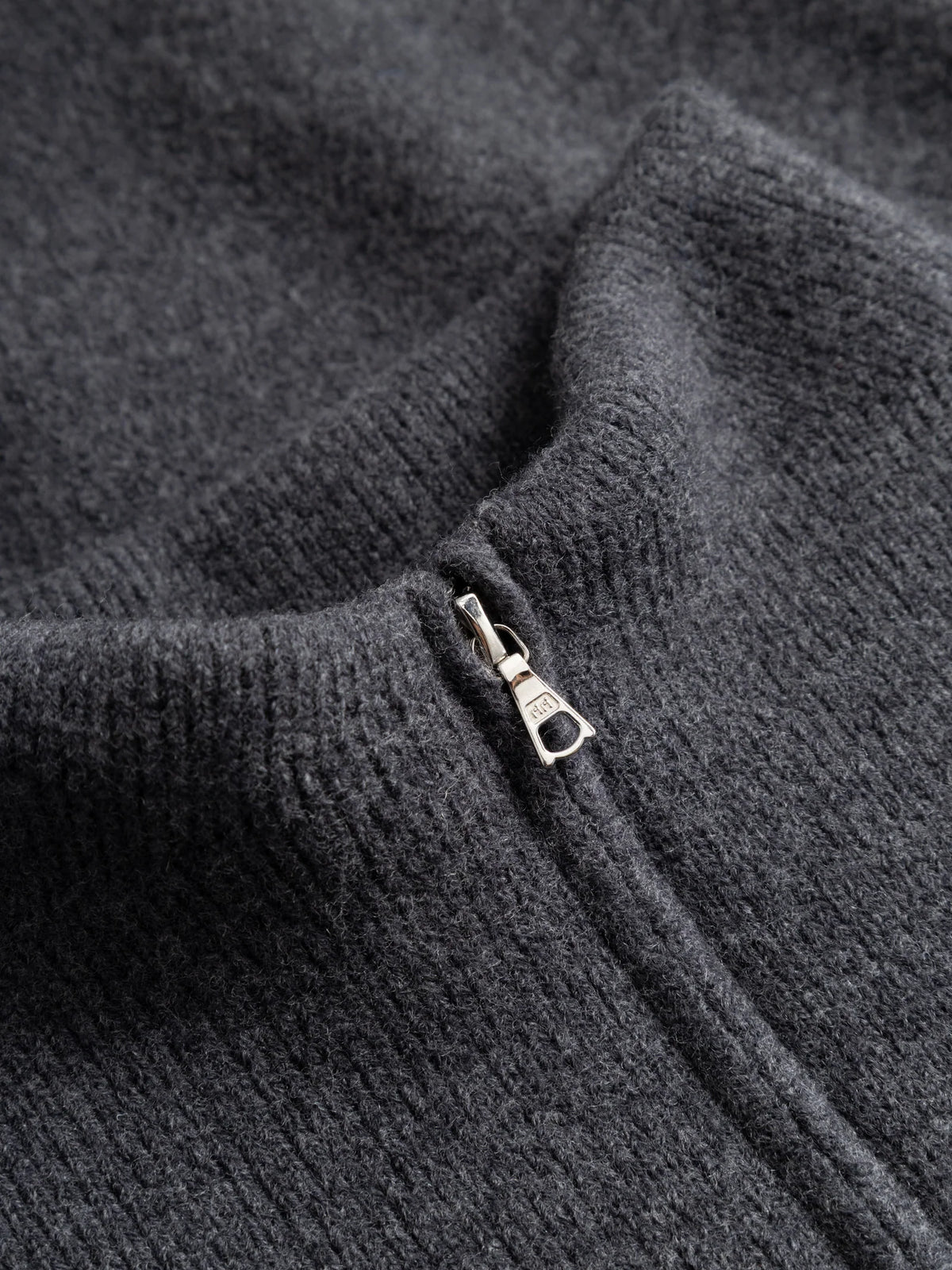 Cam - Heather Grey
