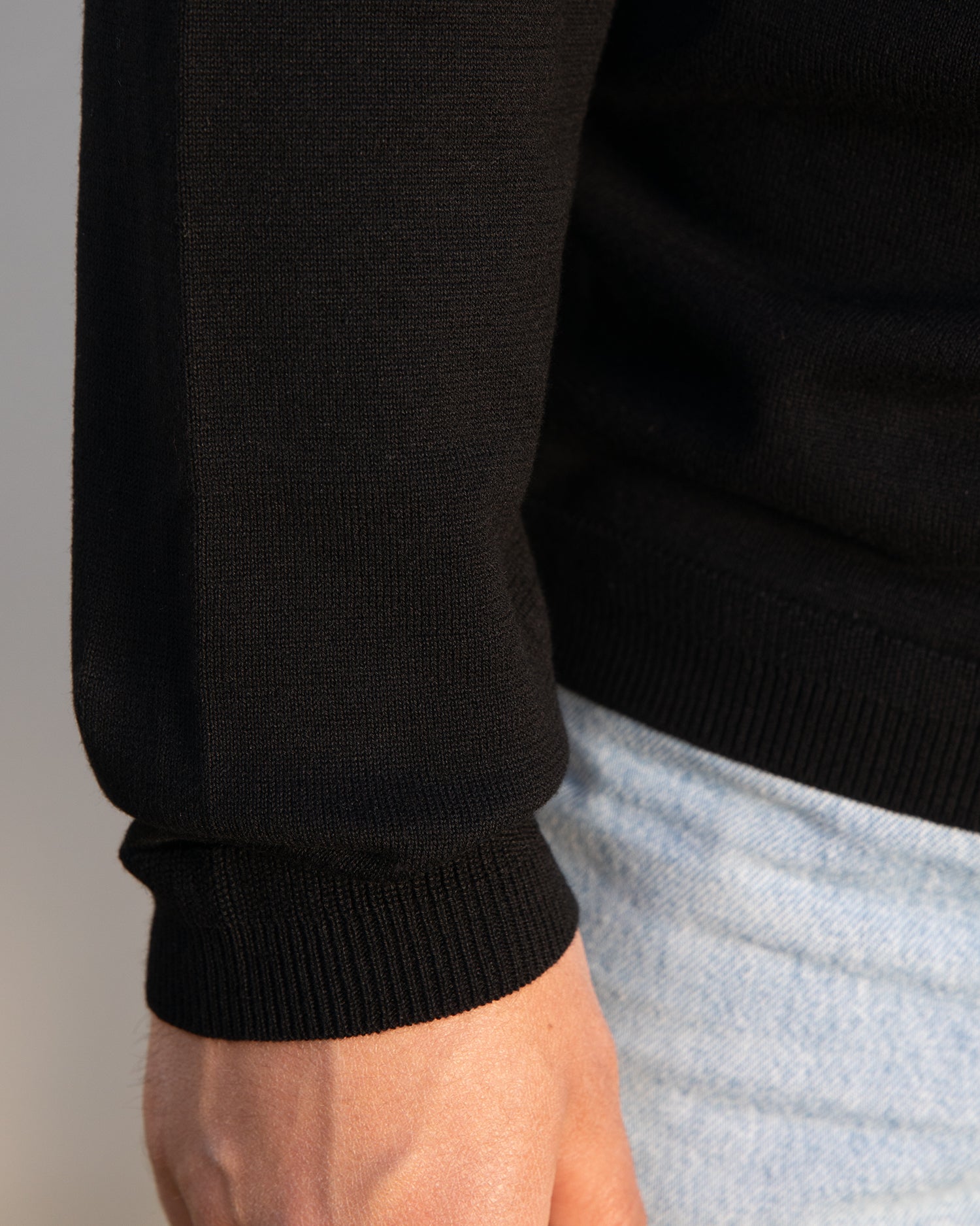 Long Sleeve Knit T-Shirt - Black