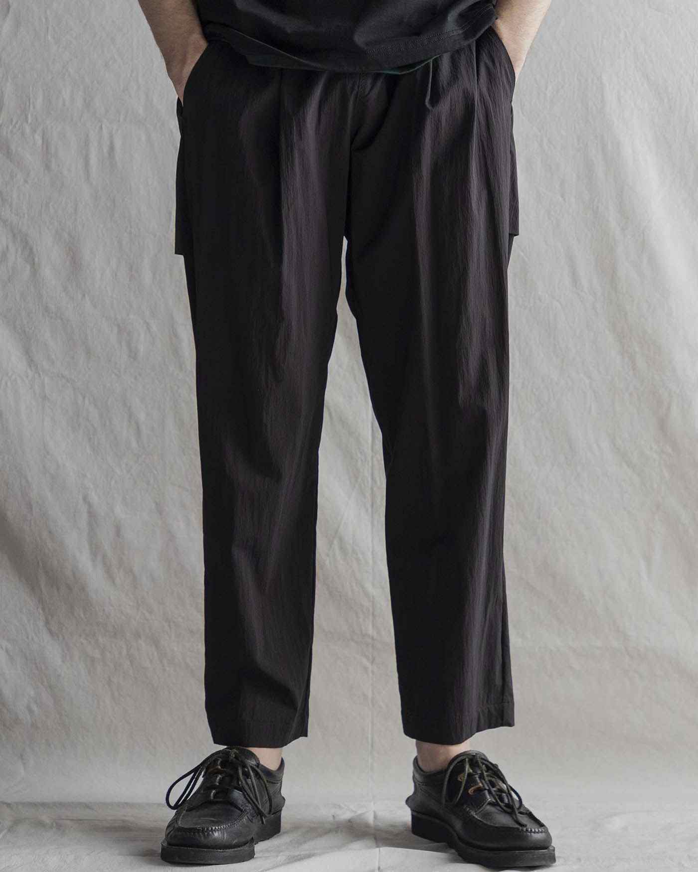 Crepe Umps Pants - Black