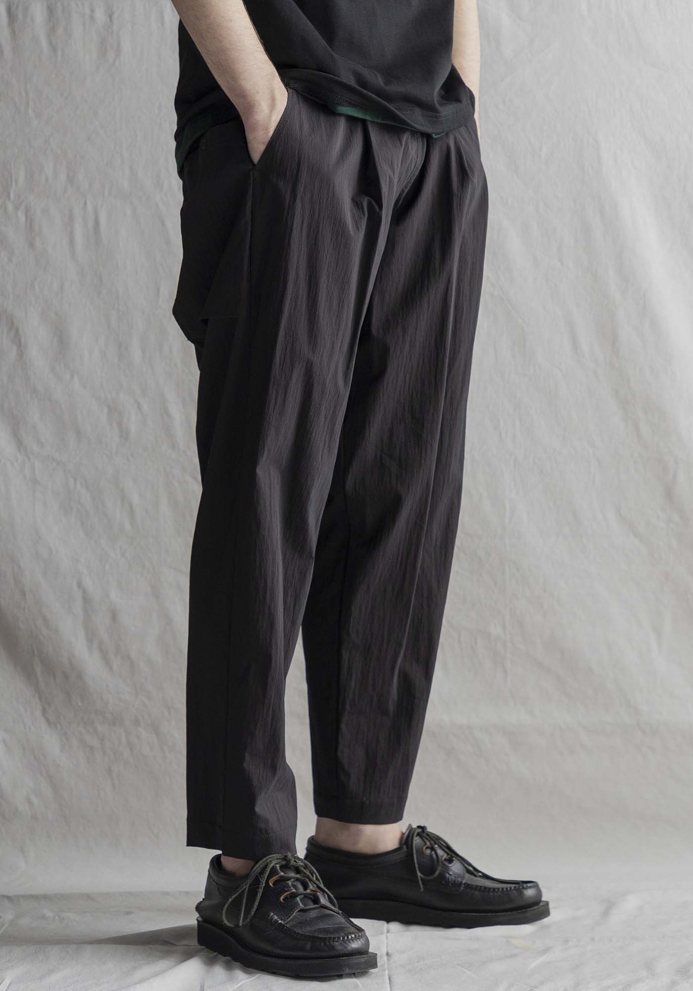 Crepe Umps Pants - Black