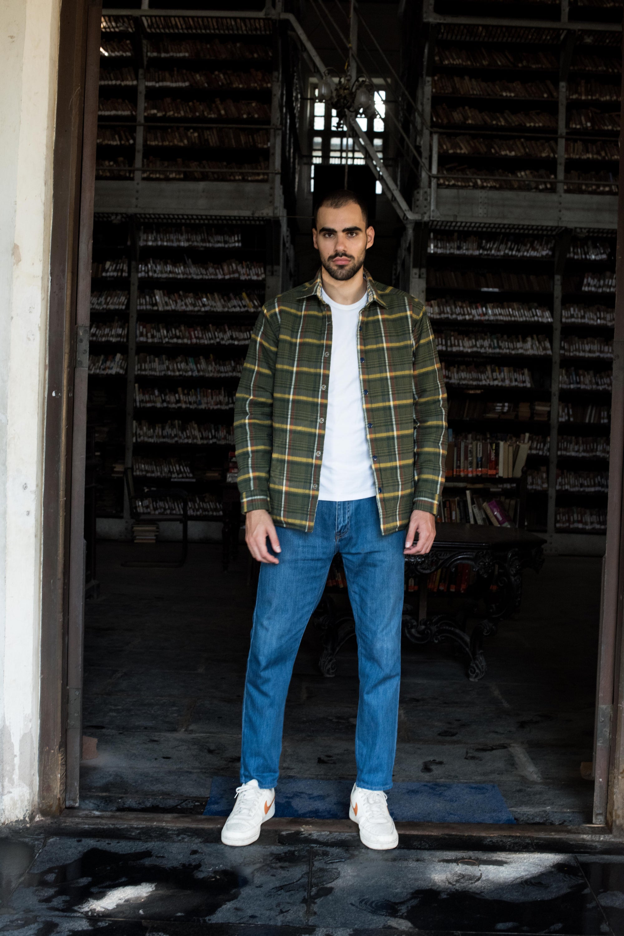 Round Tail Reversible Over Shirt