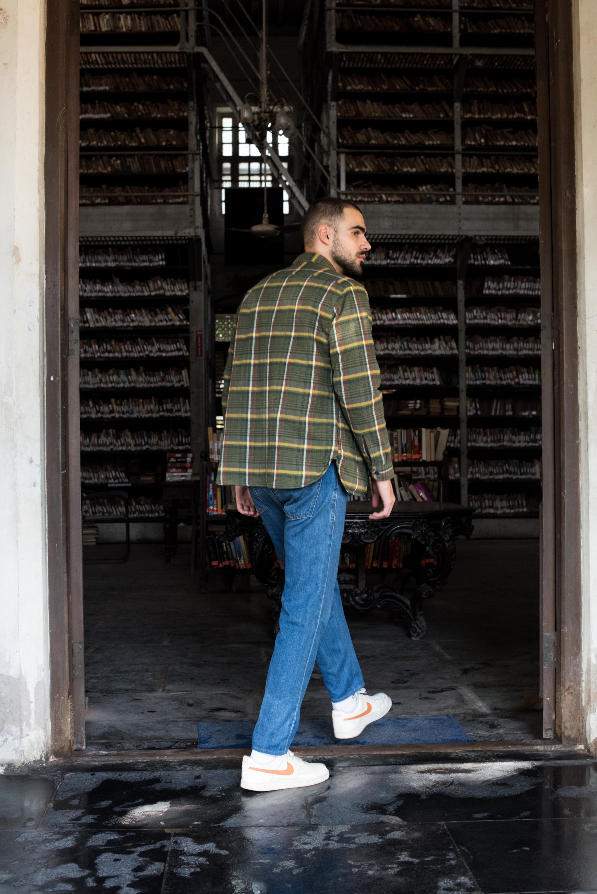 Round Tail Reversible Over Shirt