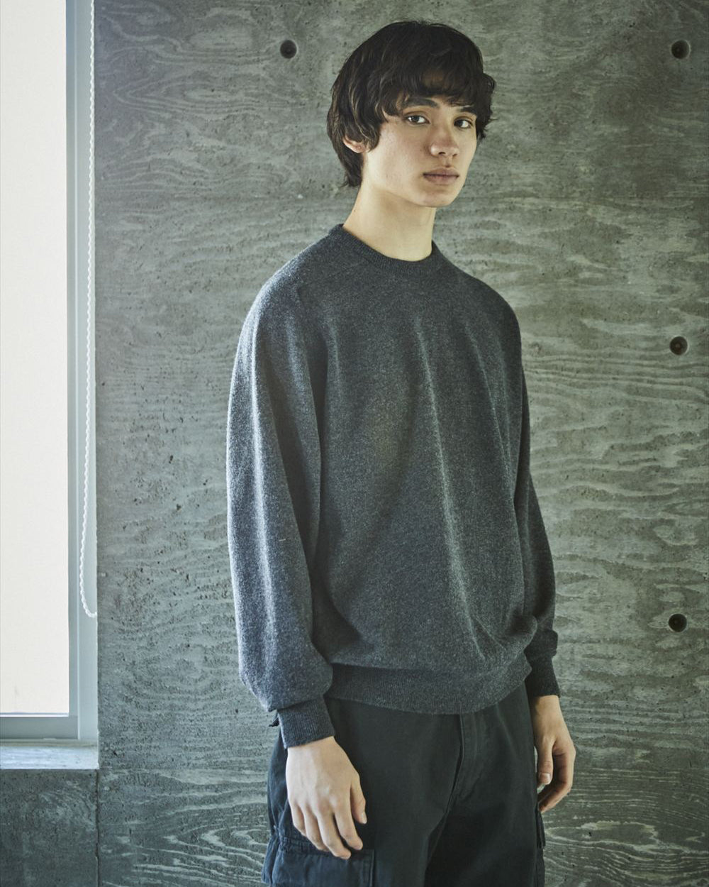 Simple Crew Neck Sweater Crafted In Japan - Charcoal Grey