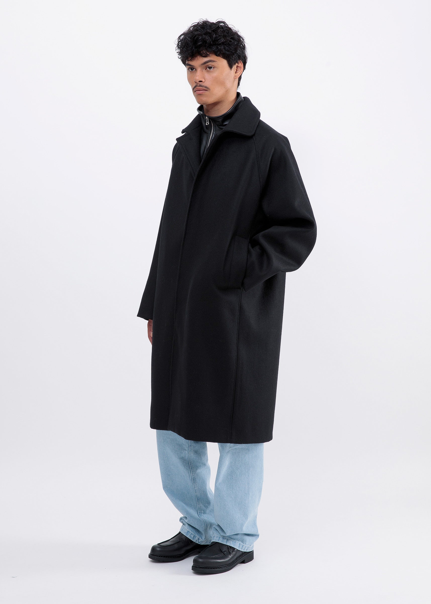 Utile - Melton Wool Coat - Black