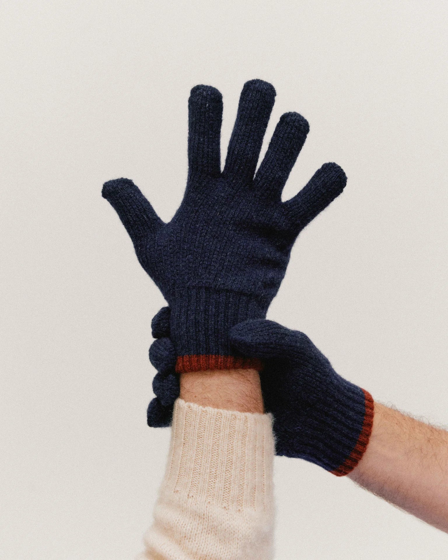 Wind It Up Gloves - Blue Dream