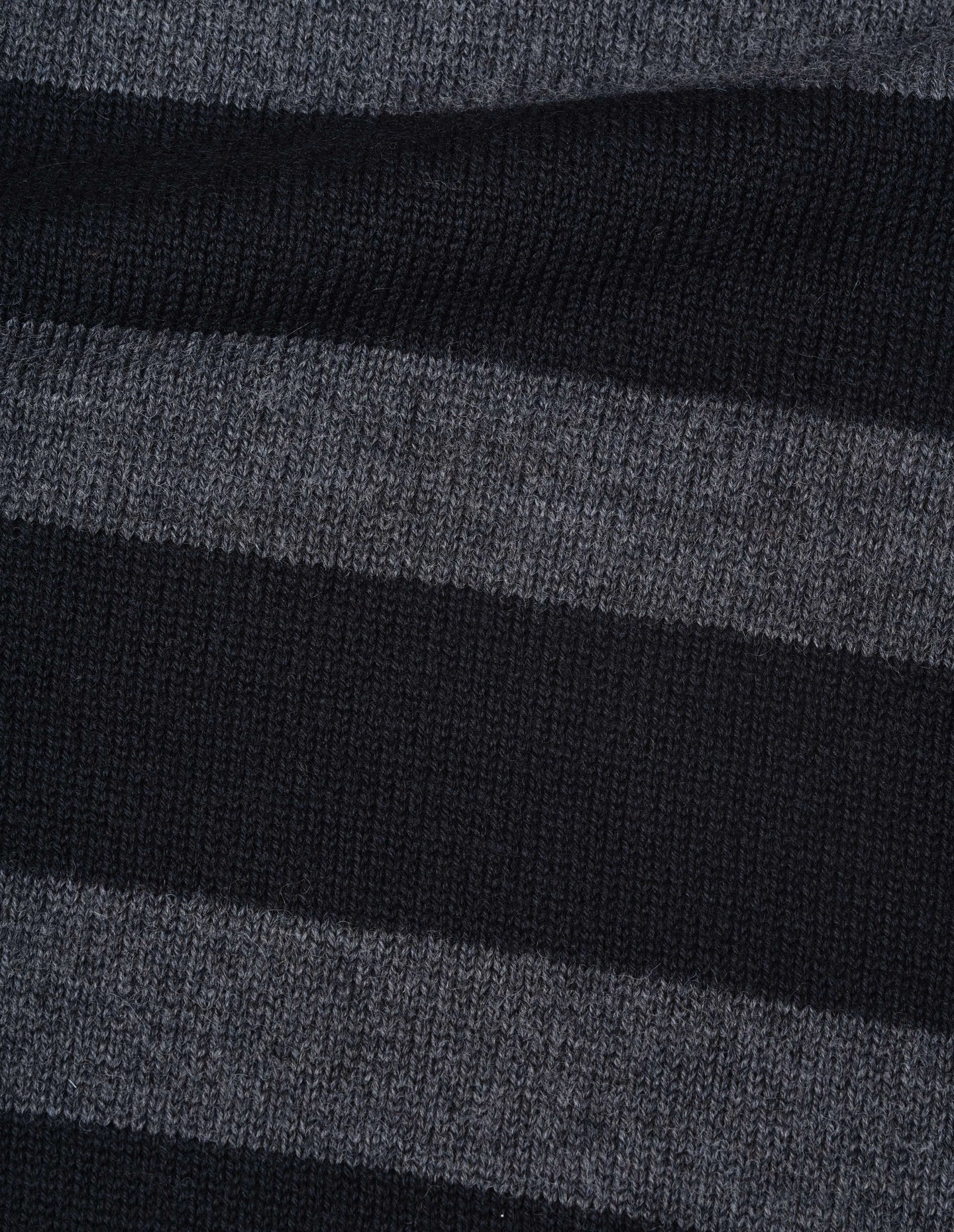 Graphic Striped Crew Virgin Wool - Black / Charcoal