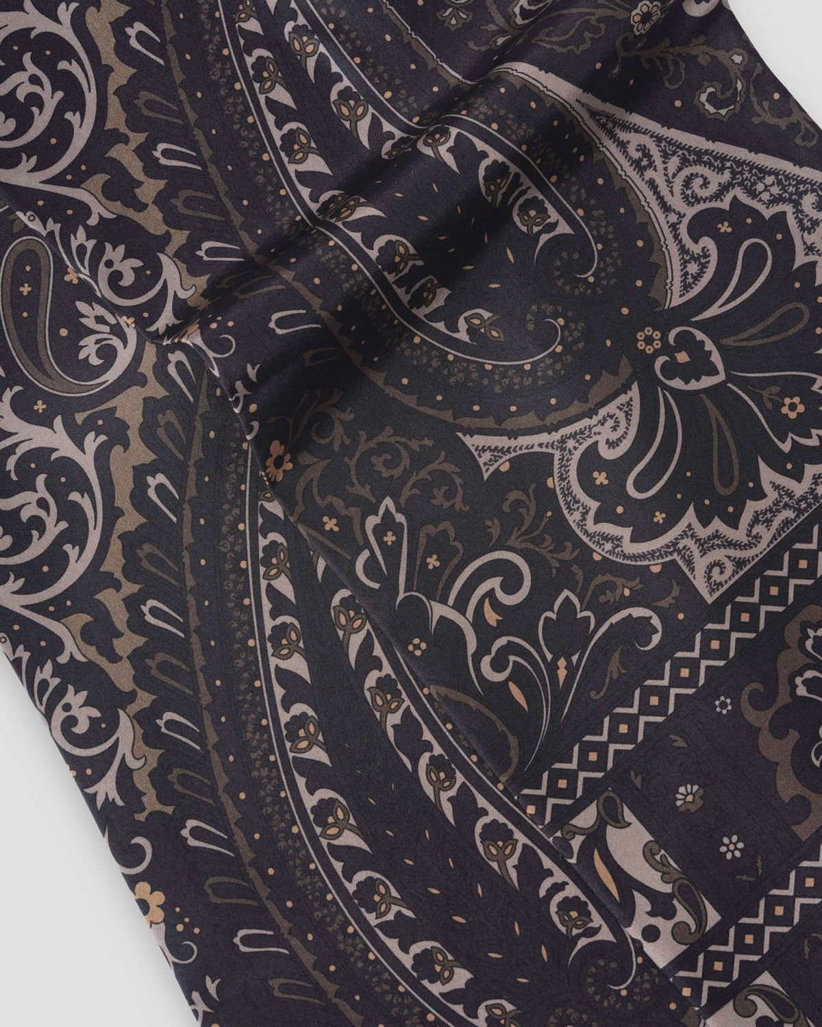 Paisley Scarf Silk - Indigo / Turmeric