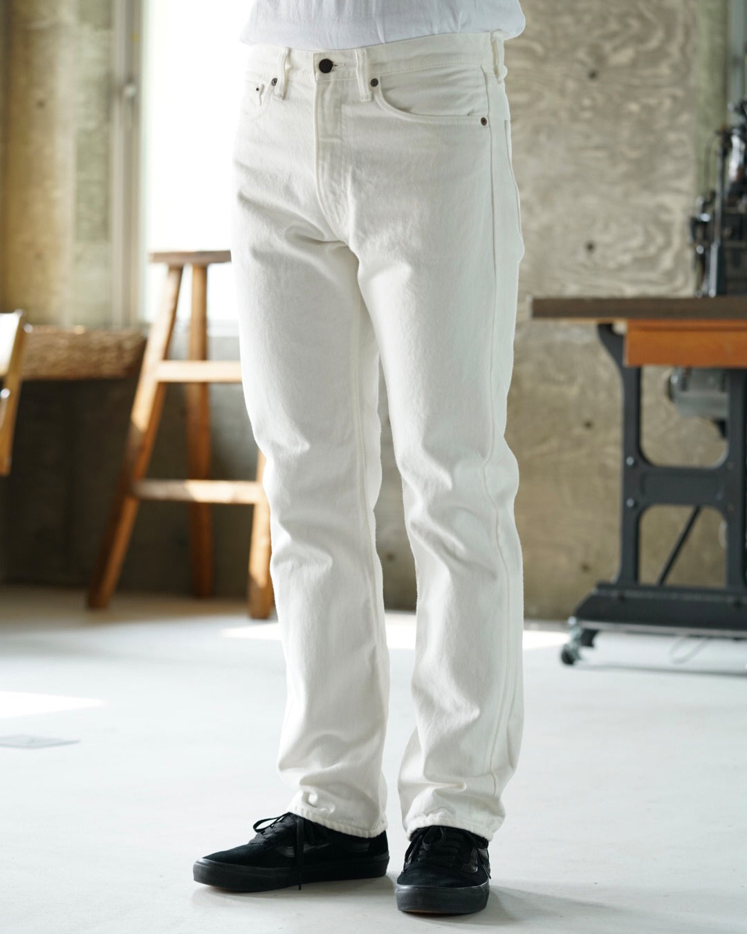 107 Ivy Fit Denim - White