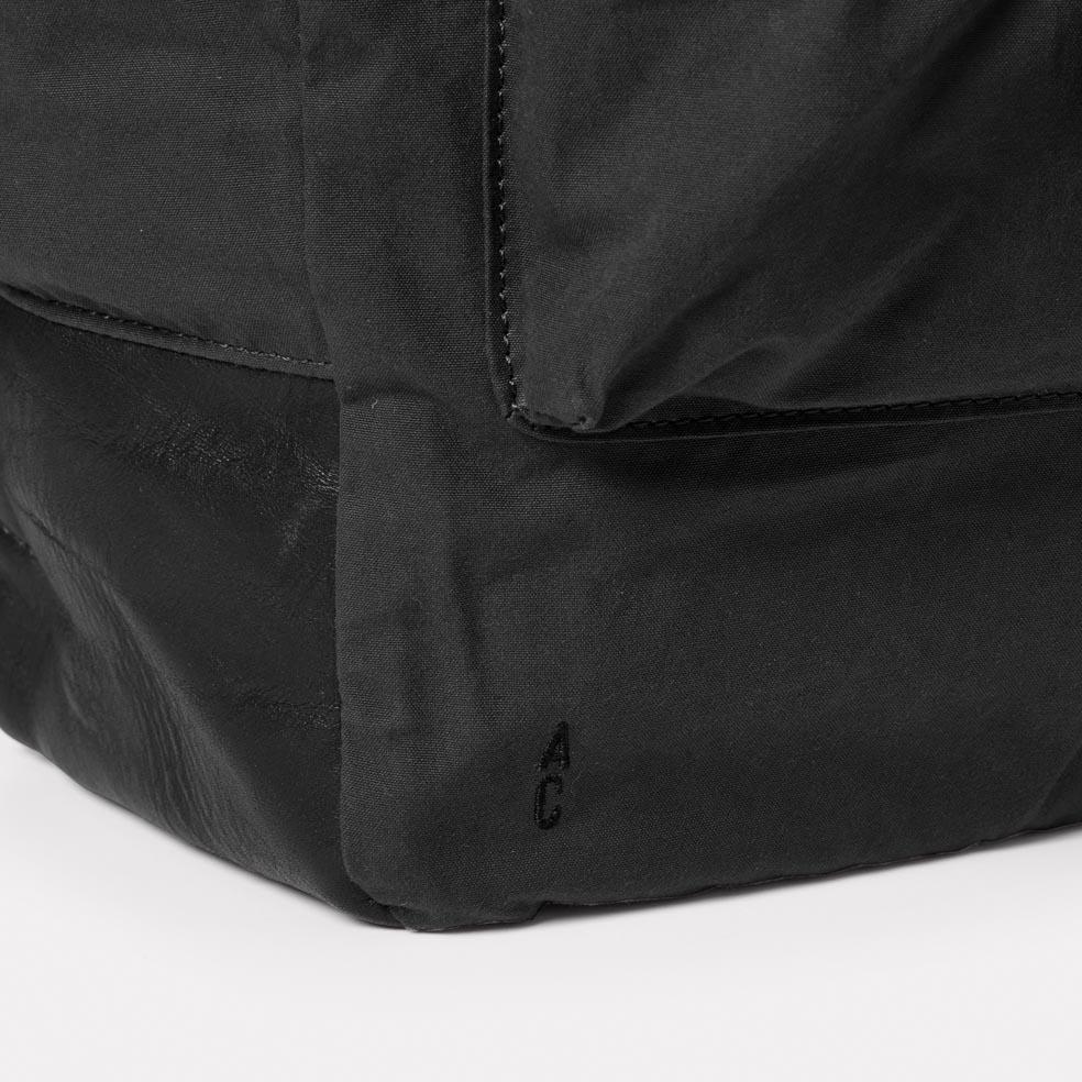 Frank Hybrid Waxy - Black