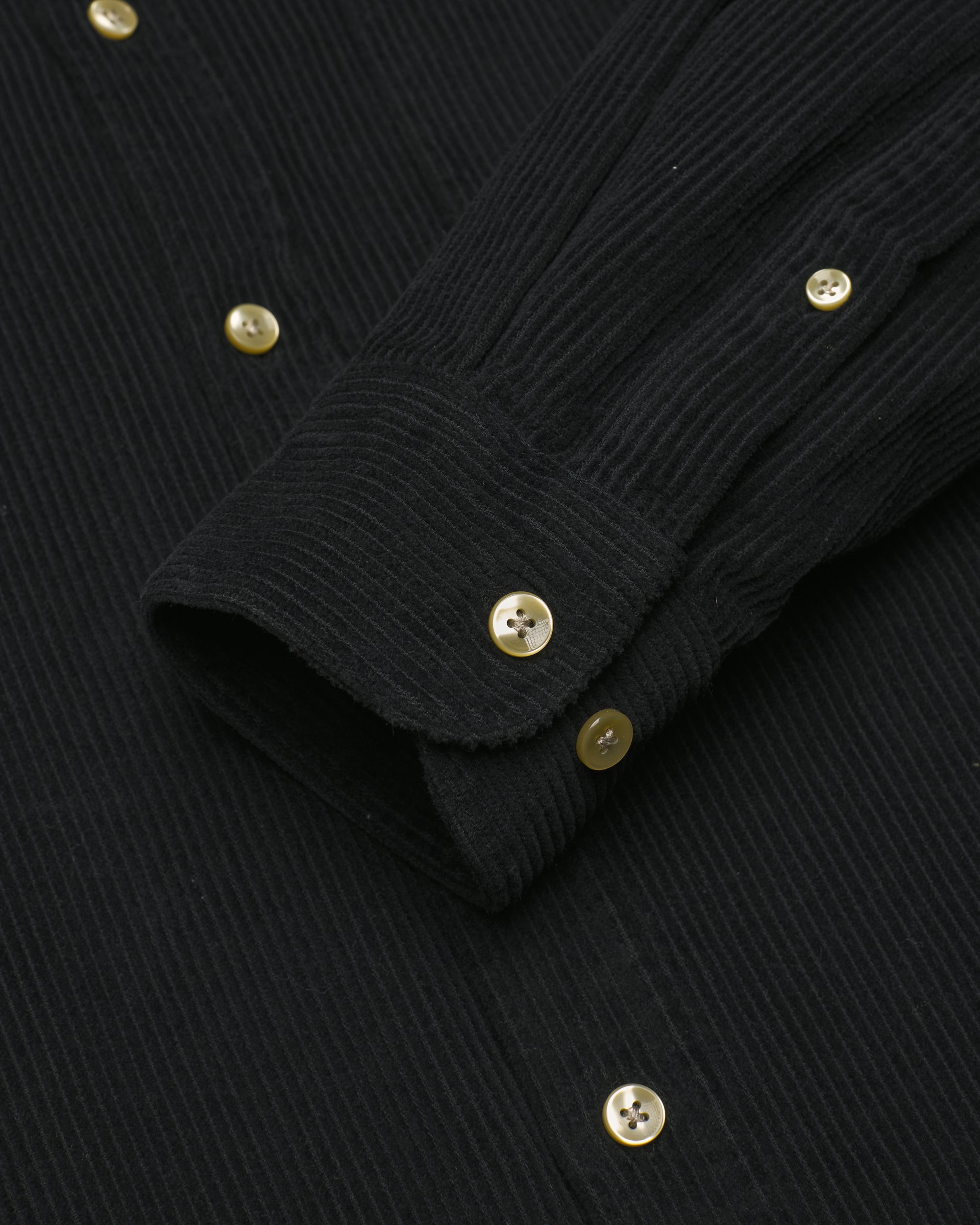Lobo Shirt - Black